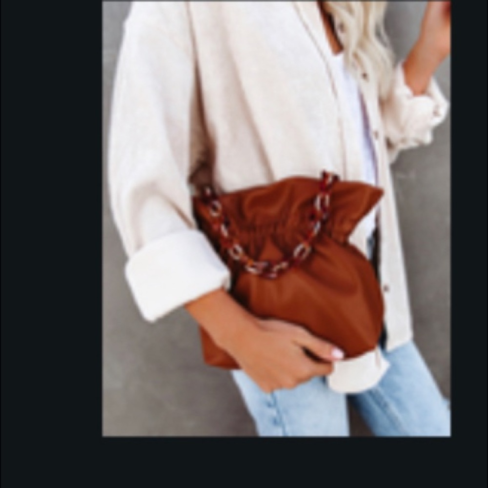 Vici Lilina Cinched Crossbody Handbag - Tan